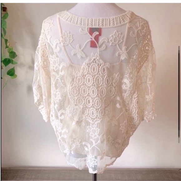 V. Cristina Top - Picture 4 of 6